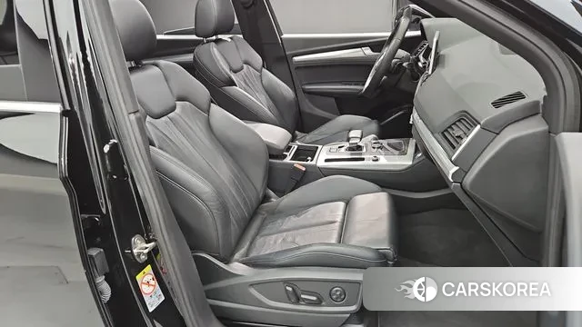 Audi Q5 (FY) 2020 Черный из Кореи, фото 2