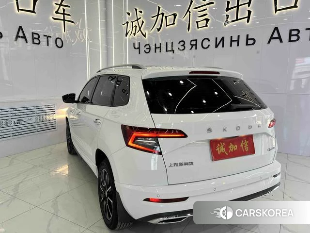 Skoda Krok 2022 Белый из Китая, фото 2