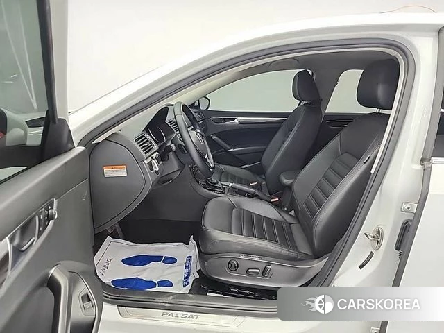 Volkswagen The New Passat 2018 Белый из Кореи, фото 2
