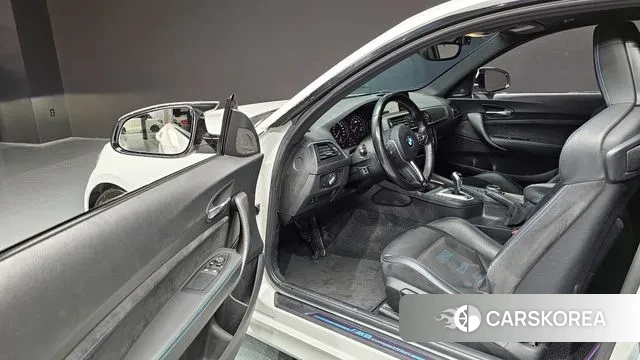 BMW M2 (F87) 2021 Белый из Кореи, фото 2