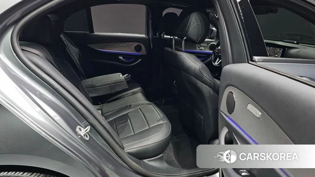 Mercedes-Benz E-Class W213 2018 Серый из Кореи, фото 2