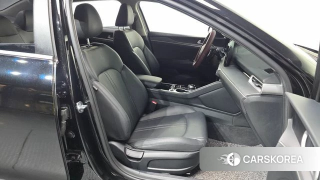 Kia K5 3rd generation 2021 Черный из Кореи, фото 2