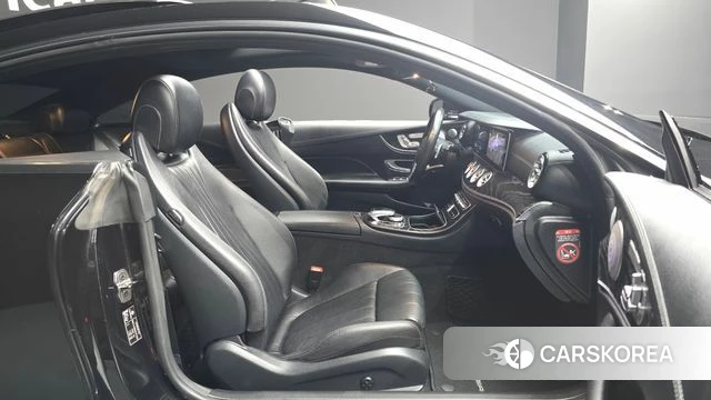 Mercedes-Benz E-Class W213 2019 Черный из Кореи, фото 2