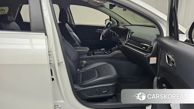 Kia Sportage 5th Generation Hybrid 2023 Белый из Кореи, фото 2