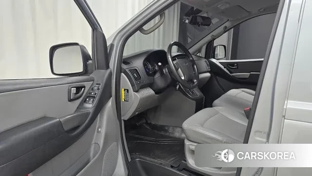 Hyundai The New Grand Starex 2019 Серебряный из Кореи, фото 2