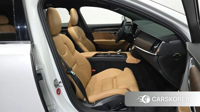 Volvo S90 2021 Белый из Кореи, фото 2