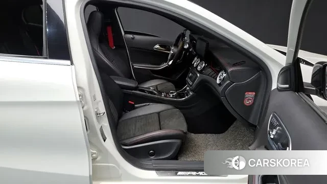 Mercedes-Benz GLA-Class X156 2018 Белый из Кореи, фото 2