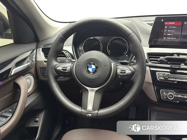 BMW X1 2022 Темно-серый из Китая, фото 2