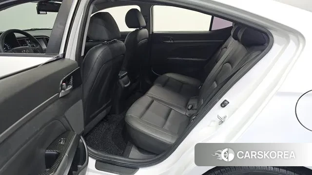 Hyundai Avante AD 2018 Белый из Кореи, фото 2