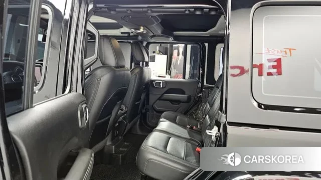 Jeep Wrangler (JL) 2022 Черный из Кореи, фото 2