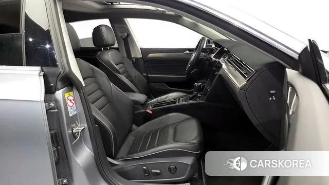 Volkswagen Arteon 2019 Серебряный из Кореи, фото 2