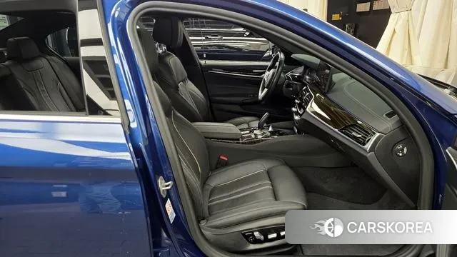 BMW 5 Series (G30) 2021 Синий из Кореи, фото 2