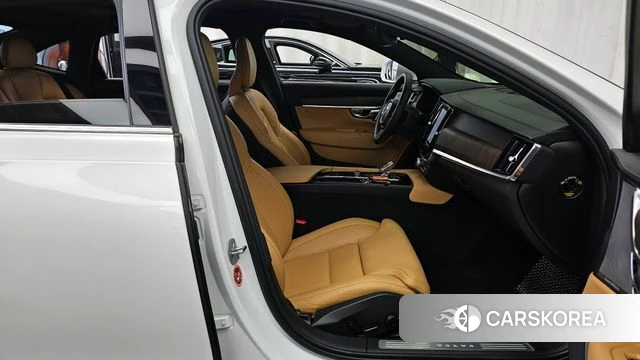 Volvo S90 2022 Белый из Кореи, фото 2
