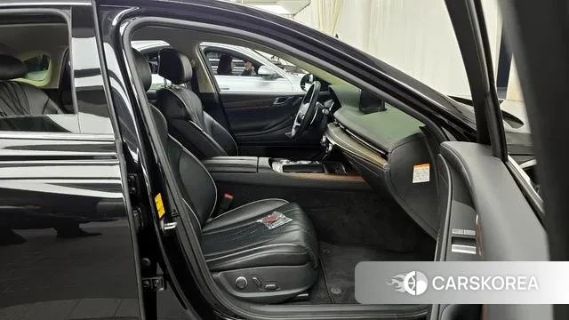 Genesis Electrified G80 (RG3) 2021 Черный из Кореи, фото 2