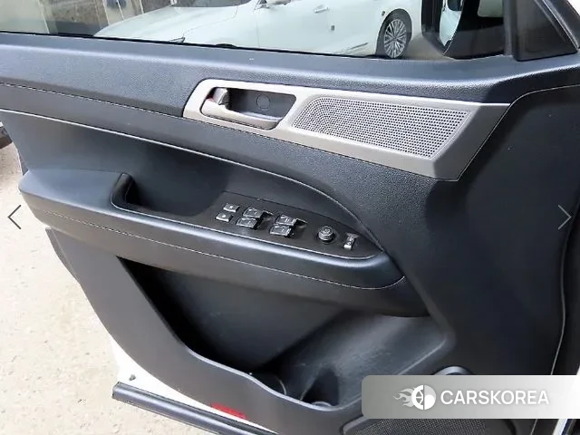 Ssangyong Rexton Sports 2018 Белый из Кореи, фото 2