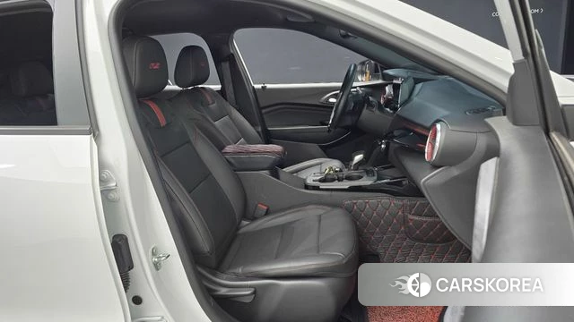 Chevrolet (GM Daewoo) Trax Crossover 2023 Белый из Кореи, фото 2