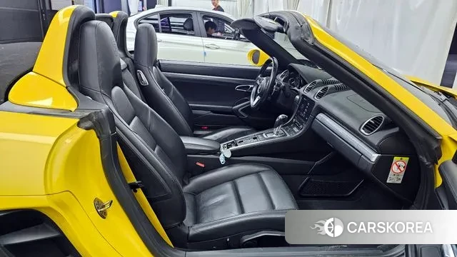 Porsche 718 Boxster 2020 Желтый из Кореи, фото 2