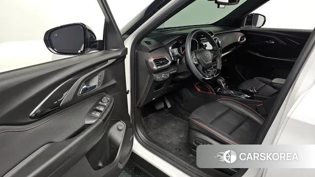 Chevrolet (GM Daewoo) Trailblazer 2023 Белый из Кореи, фото 2