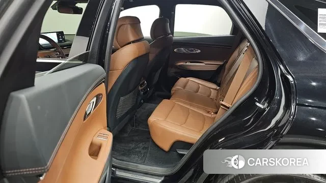 Genesis GV70 2023 Черный из Кореи, фото 2