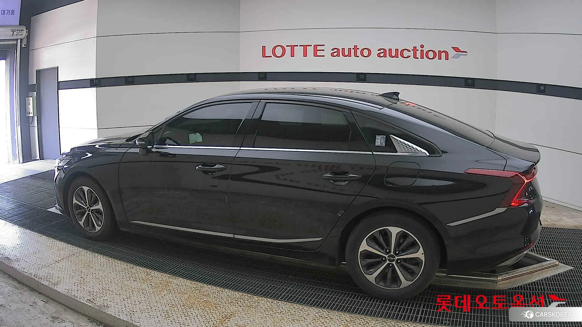Kia K8 Hybrid 2022 Aurora Black Pearl из Кореи, фото 2
