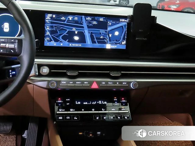 Hyundai Grandeur (GN7) 2023 Серебристо-серый из Кореи, фото 2