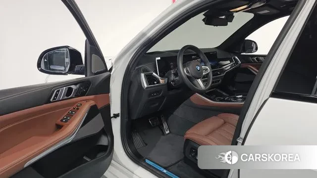 BMW X5 (G05) 2025 Белый из Кореи, фото 2