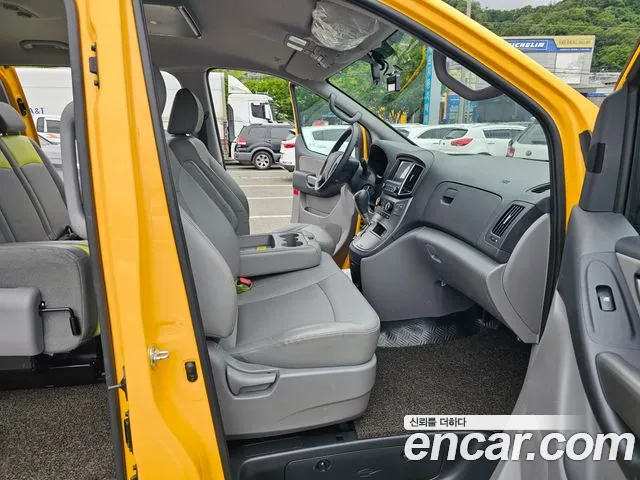 Hyundai The New Grand Starex 2021 Желтый из Кореи, фото 2