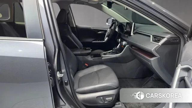 Toyota RAV4 5th Generation 2023 Серый из Кореи, фото 2