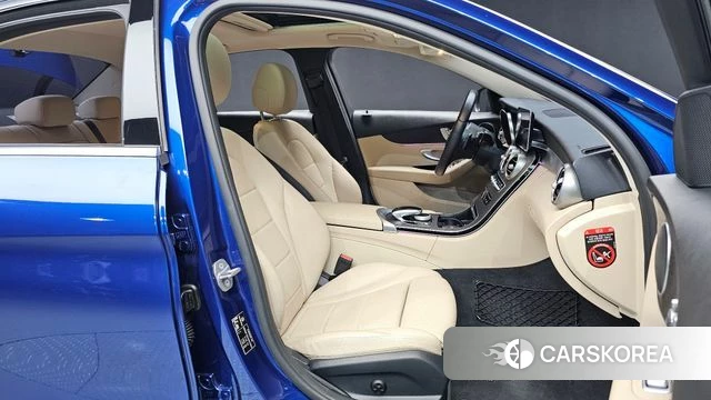Mercedes-Benz C-Class W205 2019 Синий из Кореи, фото 2
