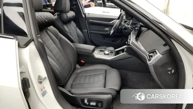 BMW i4 2023 Белый из Кореи, фото 2