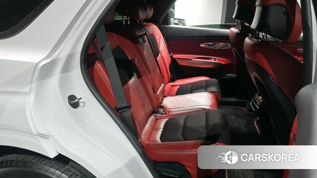 Genesis GV70 2022 Белый из Кореи, фото 2