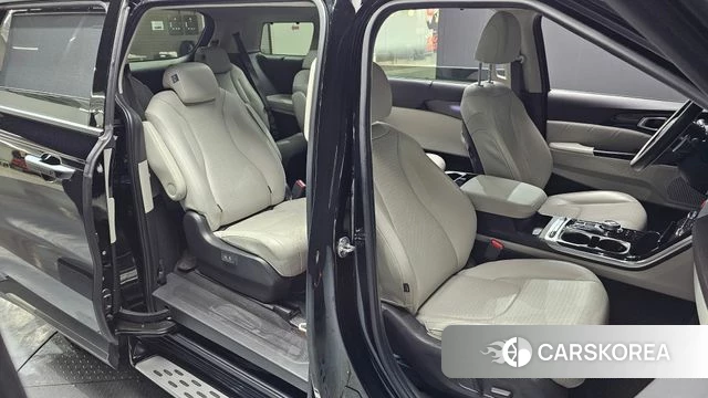 Kia Carnival 4th generation 2023 Черный из Кореи, фото 2