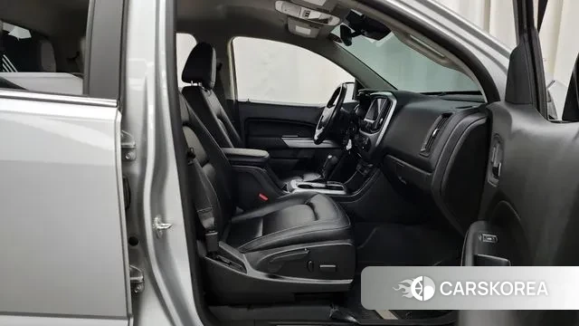 Chevrolet (GM Daewoo) Colorado 2019 Серебристо-серый из Кореи, фото 2