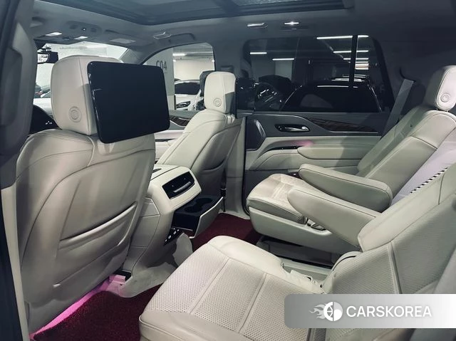 Cadillac Escalade 5th Generation 2022 Черный из Кореи, фото 2