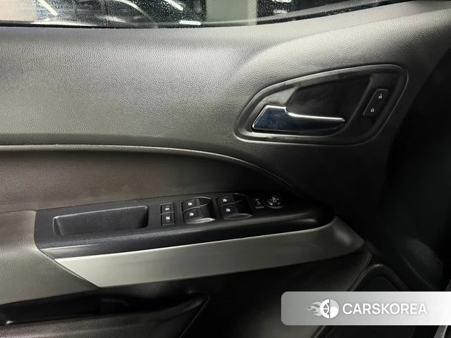 Chevrolet (GM Daewoo) Real New Colorado 2020 Серебристо-серый из Кореи, фото 2
