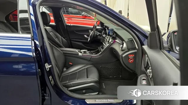 Mercedes-Benz C-Class W205 2018 Синий из Кореи, фото 2