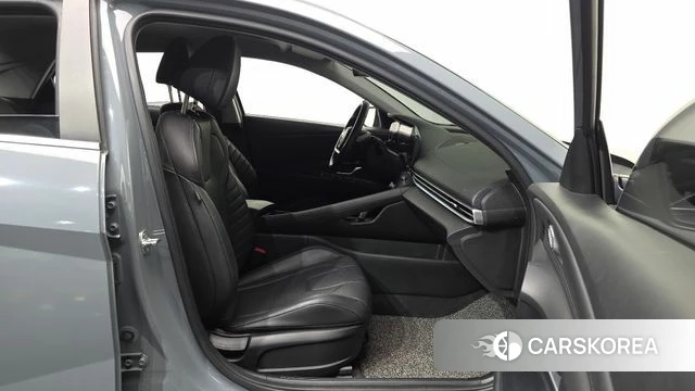 Hyundai Avante (CN7) 2021 Небесно-голубой из Кореи, фото 2