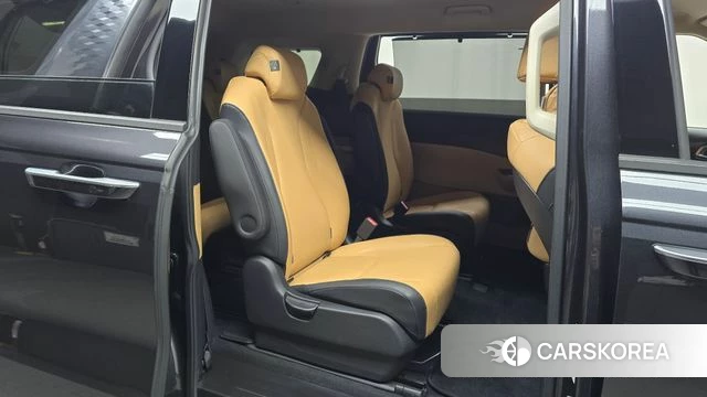 Kia Carnival 4th generation 2021 Серый из Кореи, фото 2