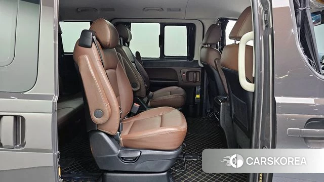 Hyundai The New Grand Starex 2019 Коричневый двухцветный из Кореи, фото 2