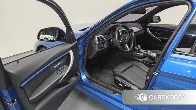 BMW 3 Series (F30) 2018 Синий из Кореи, фото 2