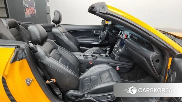 Ford Mustang 2019 Желтый из Кореи, фото 2