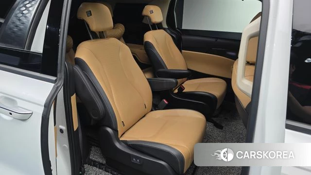 Kia Carnival 4th generation 2023 Белый из Кореи, фото 2