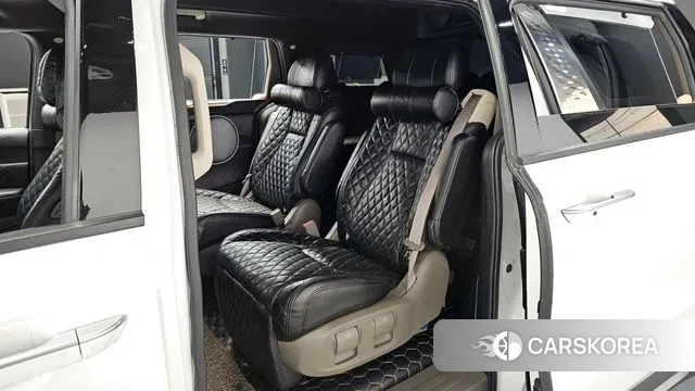 Kia Carnival 4th generation 2022 Белый из Кореи, фото 2