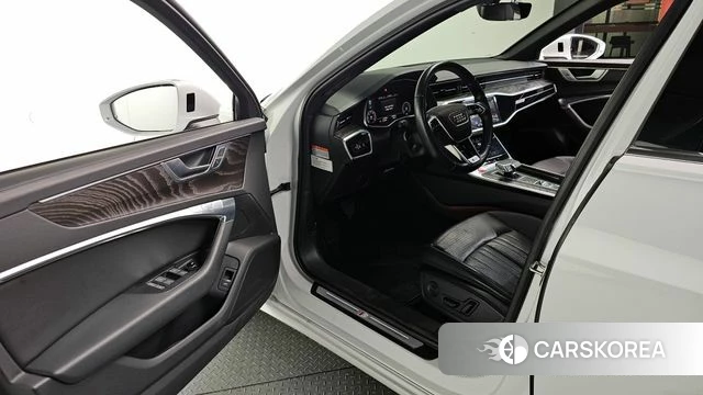 Audi A6 (C8) 2020 Белый из Кореи, фото 2