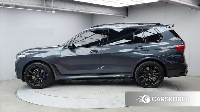 BMW X7 (G07) 2021 Серый из Кореи, фото 2