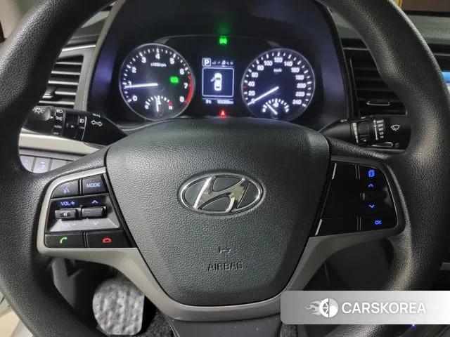 Hyundai Avante AD 2018 Белый из Кореи, фото 2