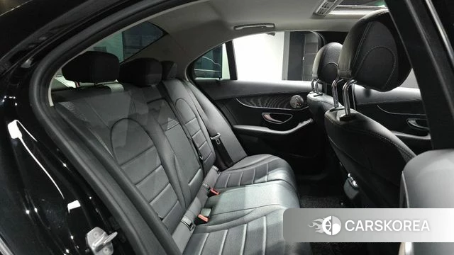 Mercedes-Benz C-Class W205 2019 Черный из Кореи, фото 2