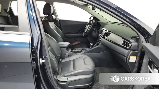 Kia Niro 2018 Синий из Кореи, фото 2