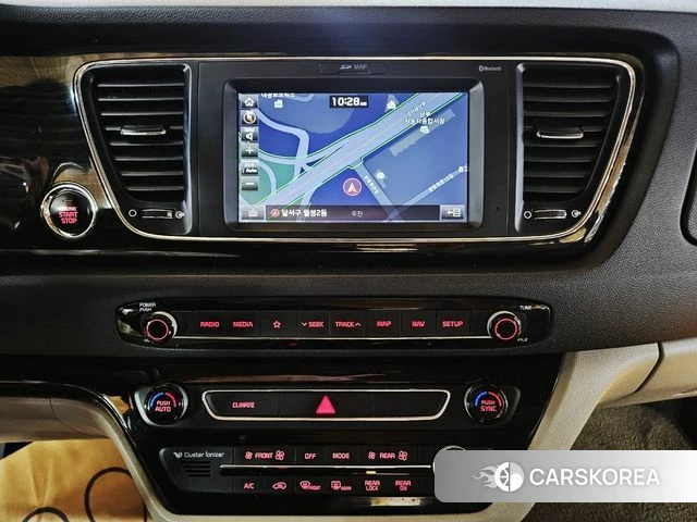 Kia The New Carnival 2018 Белый из Кореи, фото 2