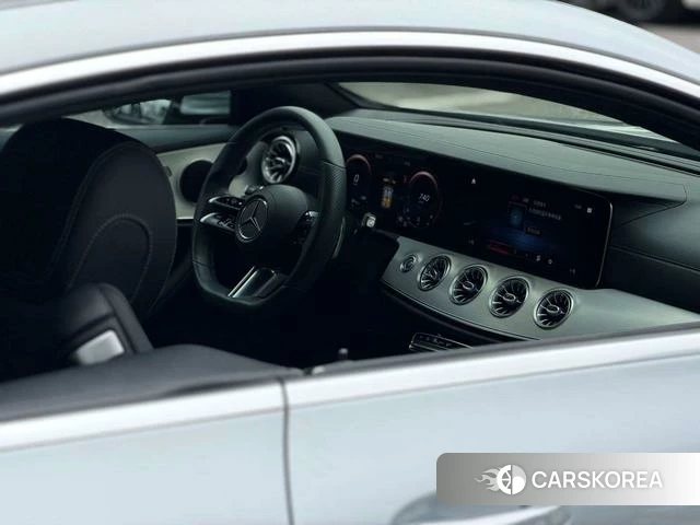 Mercedes-Benz E-class (imported) 2021 Серебристо-серый из Китая, фото 2